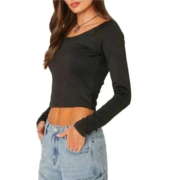 Edikted Women's Black Cotton/Spandex Tahlia Off the Shoulder Crop Top NEW - Picture 2 of 16